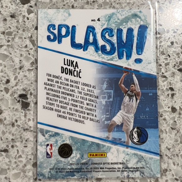 LUKA DONCIC SPLASH CARD OPTIC NBA 2021-22 - Picture 2 of 2